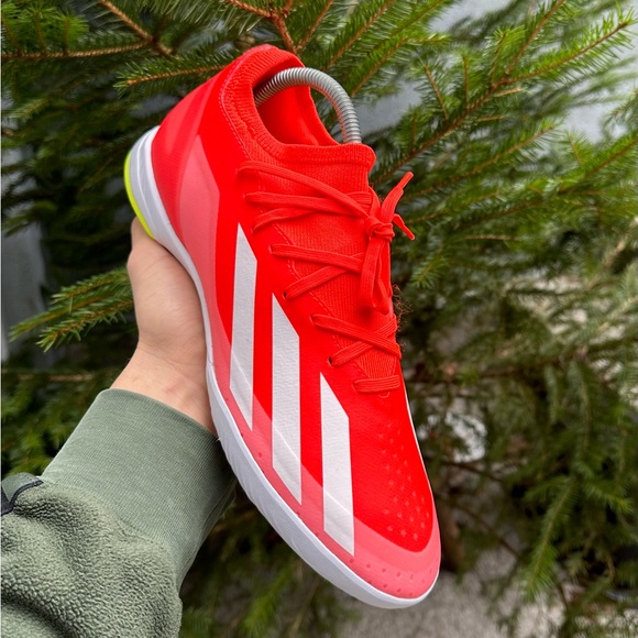Indoor Soccer shoes Adidas X Crazyfast League Futsal men’s brand new
For soccer - Picture 2 of 8